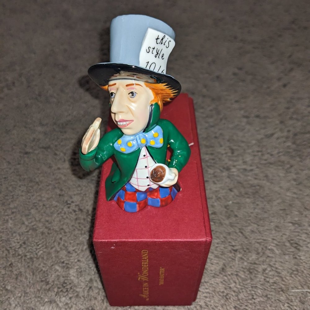 Dept. 56 Candle Crown Collection Alice in wonderland Mad Hatter Figurine